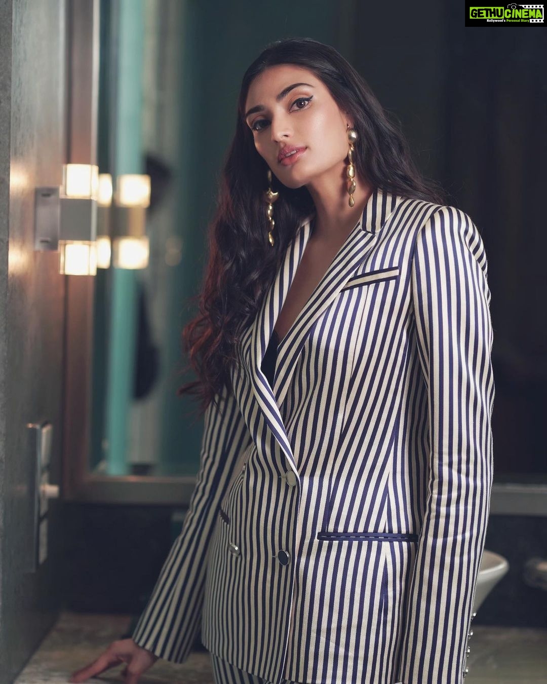 Athiya Shetty Instagram - bettlejuicebettlejuicebettlejuice 🎬