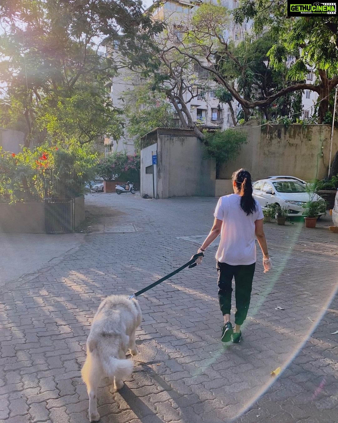 Athiya Shetty Instagram - where you lead, i follow ☀️ . . #happymothersday