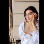 Athiya Shetty Instagram - party of two! 📸 ft with @sashajairam