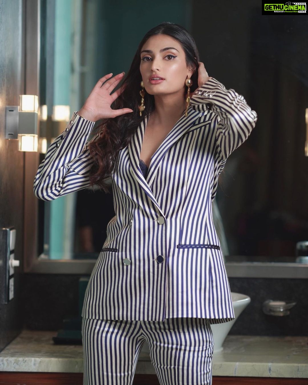 Athiya Shetty Instagram - bettlejuicebettlejuicebettlejuice 🎬