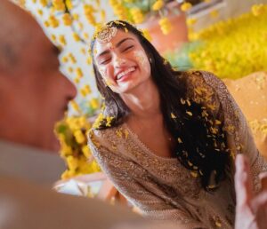 Athiya Shetty Instagram - सुख ☀️