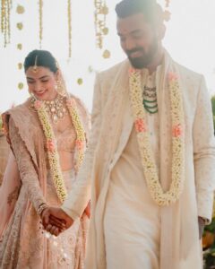 Athiya Shetty Instagram - “In your light, I learn how to love…” ♥️ 

Today, with our most loved ones, we got married in the home that’s given us immense joy and serenity. With a heart full of gratitude and love, we seek your blessings on this journey of togetherness. 🙏🏽