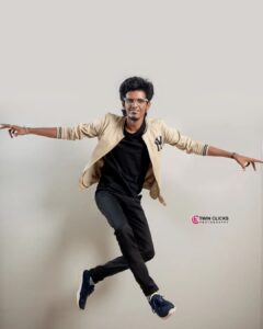 Bala Instagram - Someone will dump us he was the reason to jump us❤️❤️❤️❤️❤️❤️ studio : @twinclicksphotography shot by : @surenmikeal35 ❤️❤️❤️❤️❤️❤️