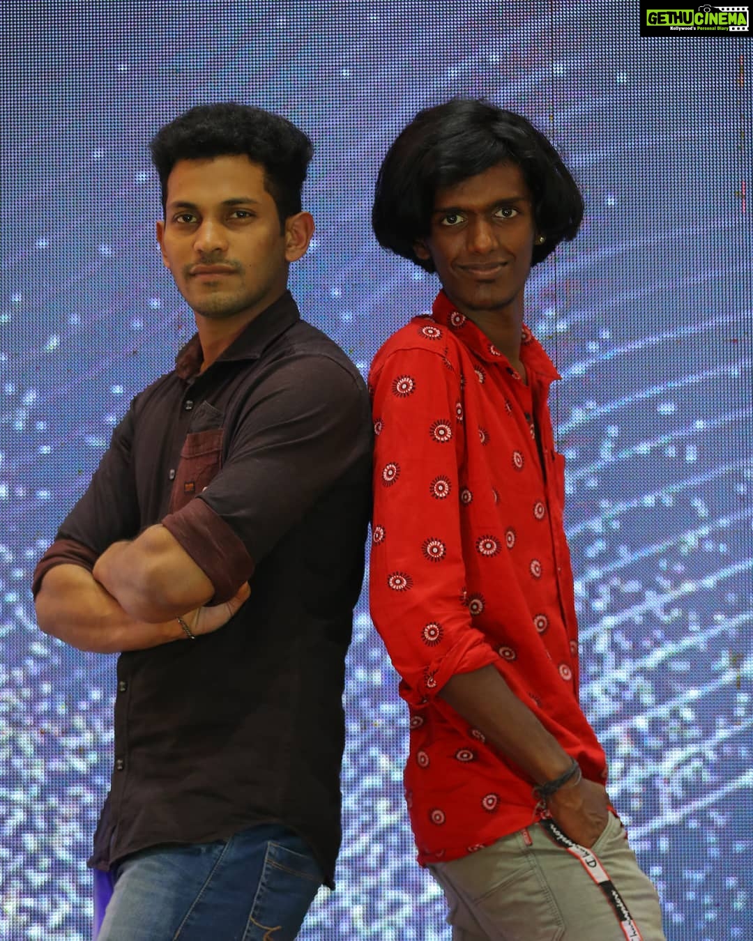 Bala Instagram - Wish you many more happy returns of the day to my favorite kudhugala comedian @kpy_kuraishi Ayyaππππππ by payitham pudicha vettukilli π Vettukilli munjaiyum munjaga ninaichu padam eduthathu @malabar_studio_