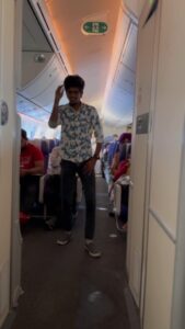 Bala Instagram - Flight la light ah oru song with the choreographer of the song @iamsandy_off ann❤️ and @vijaytvpugazh  memei❤️
chumme oru scenuku frds ❤️