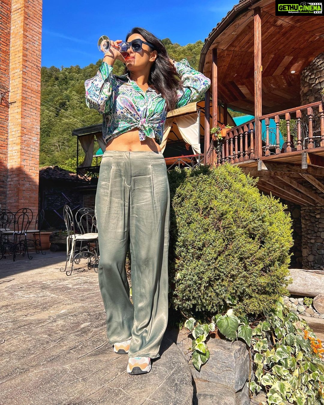 Barkha Bisht Sengupta Instagram - Good wine. Good food. Good view. Good people. Georgia has my heart for now ! ❤️ This beautiful place @adjarianwinehouse is a must visit for wine lovers when in Batumi ! #memories Adjarian Wine House / აჭარული ღვინის სახლი