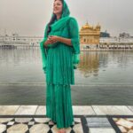 Barkha Bisht Sengupta Instagram – Day 2 of promotions started with blessings at the golden temple. #blessed #Mukhbir 11th Nov. @zee5

Wearing: @theworldofbhasha 
Styled by : @stylebyriyajn 
Jewellery: @outfitsbyriyajn 
Managed by : @silverbell.networks Golden Temple, Amritsar, India