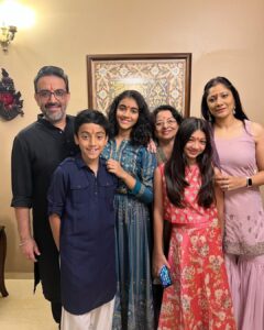 Barkha Bisht Sengupta Instagram - Diwali 2022 🪔