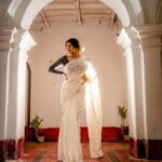 Barkha Bisht Sengupta Instagram - White …. A blank page … so many possibilities !! 📸 @charcoalmarks Wearing: @aankona.design.studio