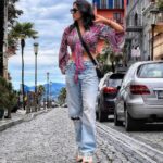 Barkha Bisht Sengupta Instagram - Travel …. Before you run out of time !! #georgia🇬🇪 #solotravel #traveldiaries #2022 Europe Square Batumi