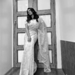 Barkha Bisht Sengupta Instagram - It takes nothing to join the crowd…. It takes everything to stand alone !