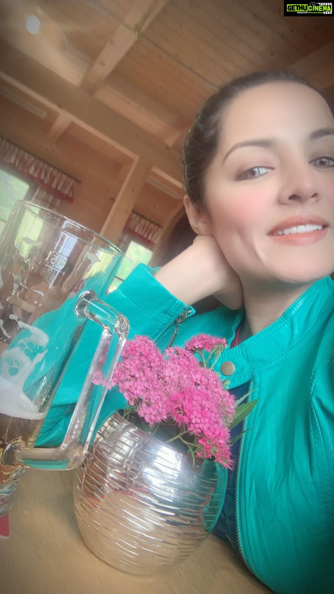 Celina Jaitly Instagram - When your trainer asks you WHY DO YOU NEED TO DRINK BEER on your “CHEAT” day …… I am a hardcore fitness fanatic but will make any excuse for Austrian Beer on a diet cheat weekend !! Lol.. PS: you may use my alibi with best weekend wishes !! #beer #beerstagram #weekend #weekendvibes #cheatday #cheatdayeats #bollywood #girlsgottahavefun #celina #celinajaitly #celinajaitley #austriangirl #austria #austrianbeer #alpinelife #alps #österreich Austria, Europe