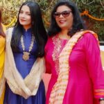 Celina Jaitly Instagram - I had no idea that this would be the last photo that mom and I would take together, you never really know the last time, but the love and the embrace… Yes it lasts for ever !! Happy birthday Ma… !!! (23rd May : Dr Meeta Jaitly ) #missyoumom #celinajaitly #celinjaitley #motherlove #ilovemymom #happybirthdaymom #mominheaven #restinpeace #mom