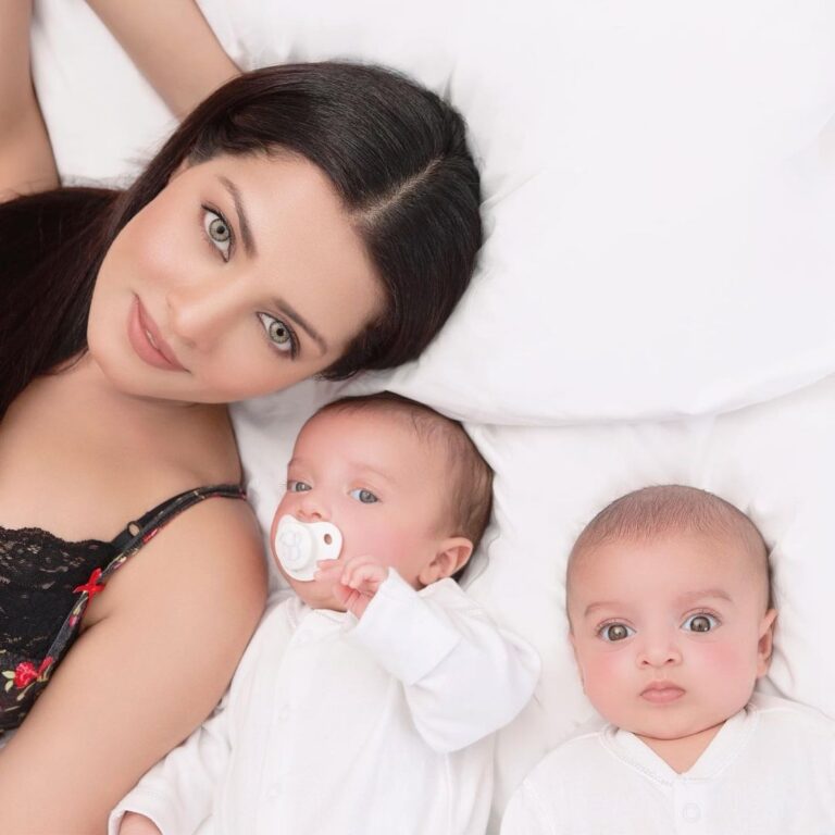 Celina Jaitly Instagram - My treasure trove of babies taught chapters of life that you never learn in books about. Motherhood!! It takes patience, humor and a lot of wet wipes and wine ( definitely) !! I am so thankful and grateful for motherhood and being able to make it in one piece through two twin pregnancies. Thank you universe for this experience… So I take this opportunity to wish all mothers and mother figure moms and dads around the world a very Happy Mother’s Day !! Babies: @winstonjhaag @viraajjhaag @arthurjhaag #celinajaitly #celinajaitley #indianactress #beautyqueen #missindia #missuniverse #bollywood #trending #mothersday #happymothersday #motherhoodunplugged #momsofinstagram #momoftwinsplusone #momoftwins #babies #babiesofinstagram #momofboys #motherhood