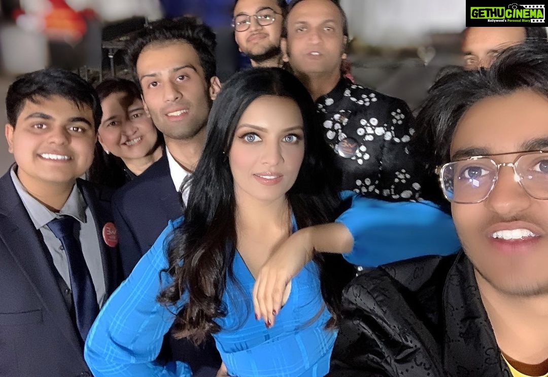 Celina Jaitly Instagram - What you see of an artist on stage is not just a glittering hour of entertainment but days of relentless hard work of a team that works day n night to make that memorable moment happen. Some amazing young members of my team were also studying for their finals in between all the work they were assigned to do and I am so proud of all of them. Thanks again team #atlanta for yet another amazing evening of events . Thanks : Dev, Jagu Modi, Meet, Tilak, Jaunty, Dhaval, Gautamji, Jay, Ritu and Hetvi. #indian #events #team #atlanta #celina #celinajaitly #celinajaitley #atlanta #usa #indianamerican #youngteam #bollywood #managers