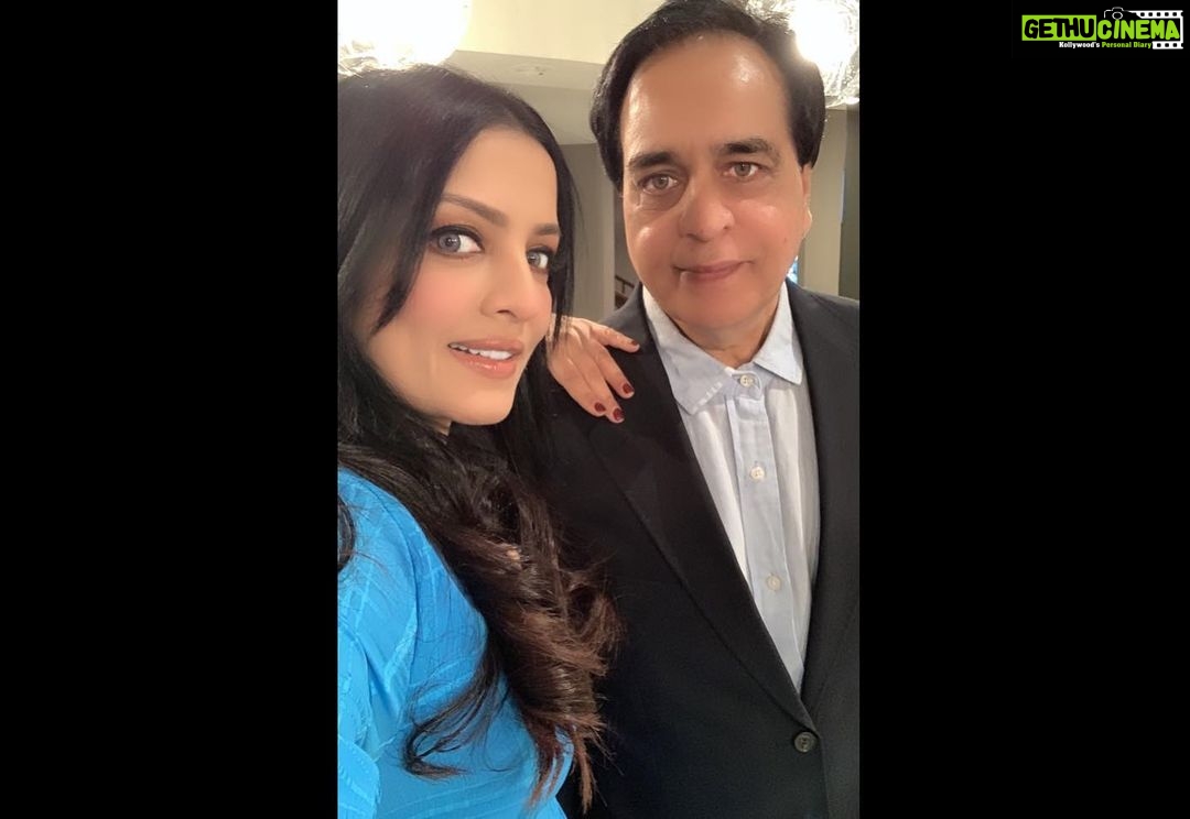 Celina Jaitly Instagram - What you see of an artist on stage is not just a glittering hour of entertainment but days of relentless hard work of a team that works day n night to make that memorable moment happen. Some amazing young members of my team were also studying for their finals in between all the work they were assigned to do and I am so proud of all of them. Thanks again team #atlanta for yet another amazing evening of events . Thanks : Dev, Jagu Modi, Meet, Tilak, Jaunty, Dhaval, Gautamji, Jay, Ritu and Hetvi. #indian #events #team #atlanta #celina #celinajaitly #celinajaitley #atlanta #usa #indianamerican #youngteam #bollywood #managers