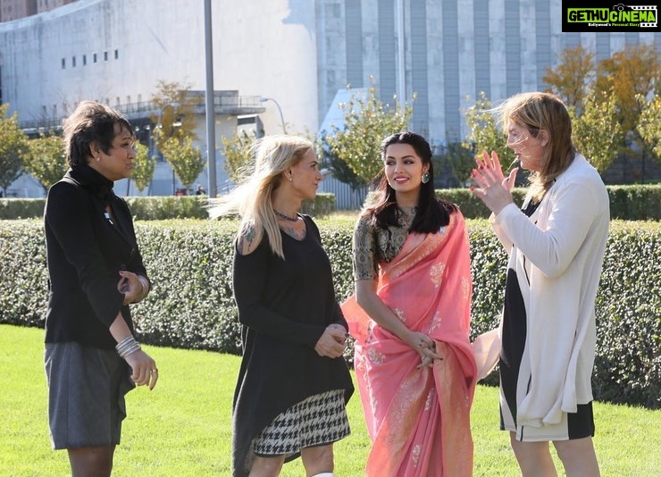 Celina Jaitly Instagram - #internationalwomensday These iconic photos at the @unitednations for @free.equal brings together WOMEN from different backgrounds be it cis,trans women as well as many races, as we cannot afford the luxury of fighting one form of oppression only for we are not free until all women are free of their shackles... #celina #celinajaitly #celinajaitley #womensupportingwomen #transrightsarehumanrights #transwomen #brownwomen #blackwomen #womenempowerment #women #womenempoweringwomen #bollywood #missindia #missuniverse #equality Saree : with gratitude 🙏🏼 @designsbymitanghosh United Nations Headquarters