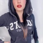 Celina Jaitly Instagram - Happy Valentine’s Day, please re share this public service message ! Ps: I Love You @haag.peter thanks for bearing mad me…. yours hameshaa … PeterPyaari !! Sound Credit @therealoverloadcomedy on @tiktok #celina #celinajaitly #celinajaitley #bollywood #funnyhindi #funnyindian #funnywomen #humour #marriagehumor #happyvalentinesday #valentines #viral #browngirl #marriagecomedy #marriedlifebelike #funny #mauritius #uk #usa #uae #wife #valentinstag #internationalmarriage #peterhaag #peterpyaari