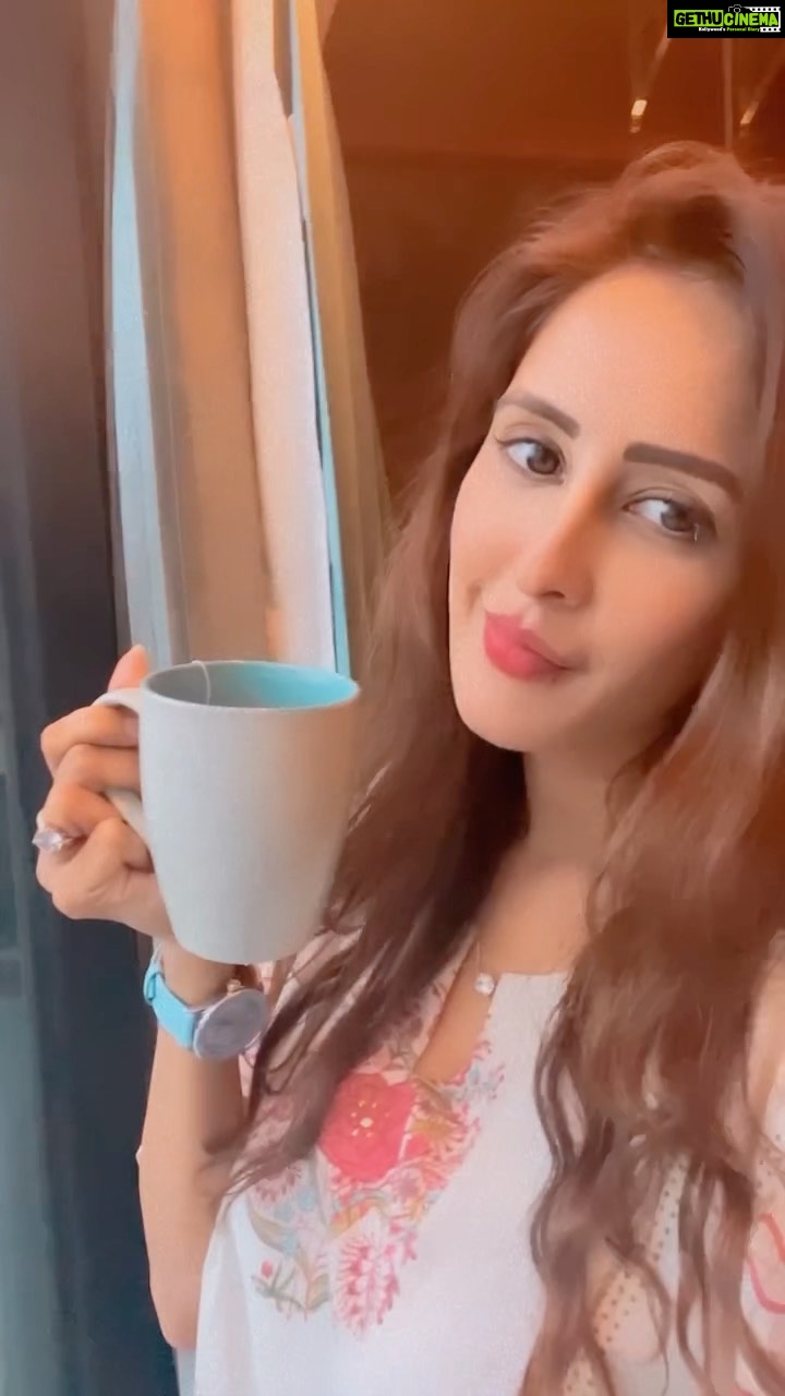Chahatt Khanna Instagram - Sunday .. #reelitfeelit #reelsindia #reelsinsta Delhi, India