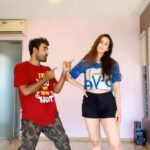 Chahatt Khanna Instagram – Dance ke naam pe Timepass 🤪 
#timepassreel #chahatkhannna #dancereel #trendingreels #trendingsongs #reelitfeelit
