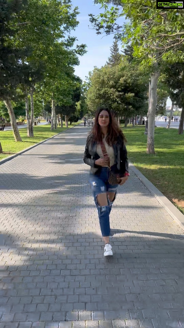 Chahatt Khanna Instagram - Wandering soul #traveller #baku #chahattkhanna #ammarzo #fashion #travelphotography #reelsinstagram