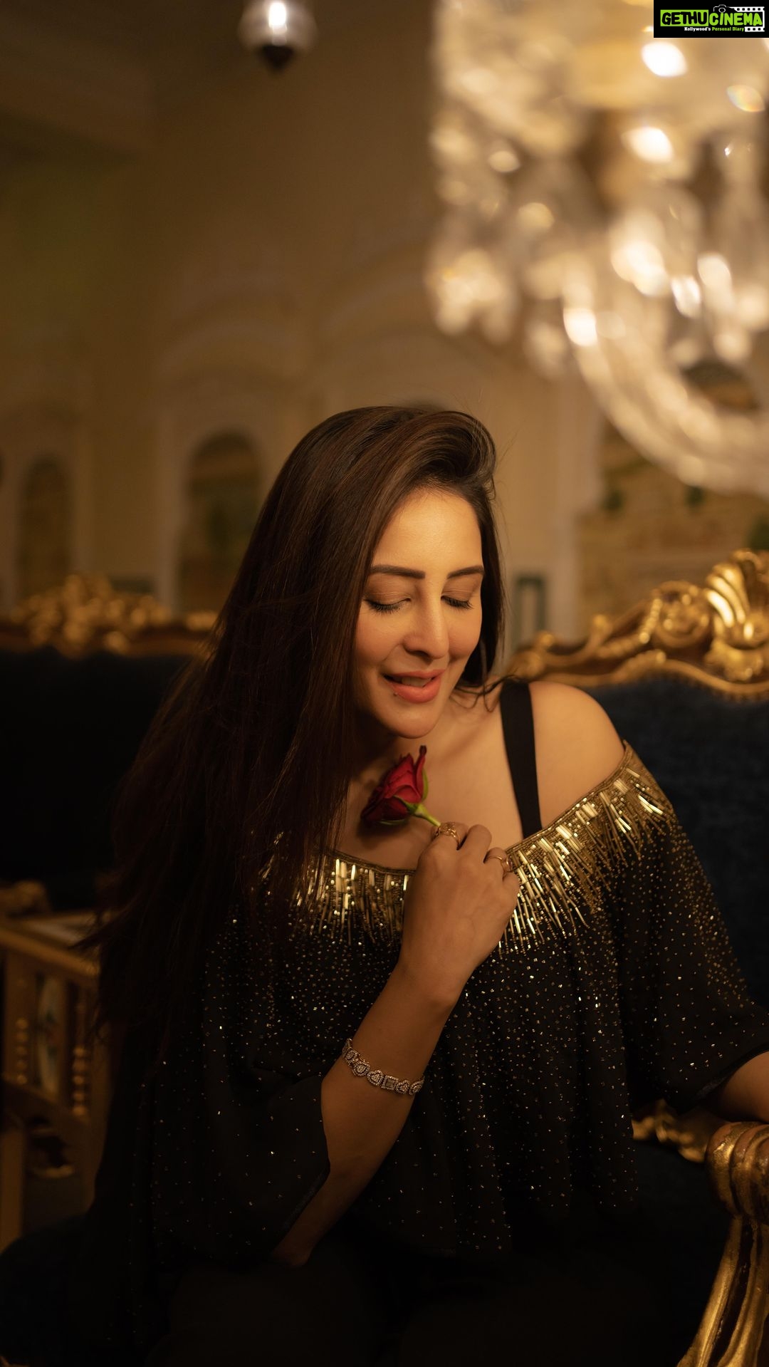 Chahatt Khanna Instagram - Slaying away in the Royal palace of Shahpura house , located in Jaipur, a beautiful place for a Royal vacation, A must visit !! wearing - @ammarzofashion The studio collection by Ammarzo ,every outfit is a limited edition and custom-made for you at #Ammarzostudio #handembroidered #limitededition #custommade #highend #luxurycollection @shahpurahotels 📷 - @contourindiagroup @unsocials.social