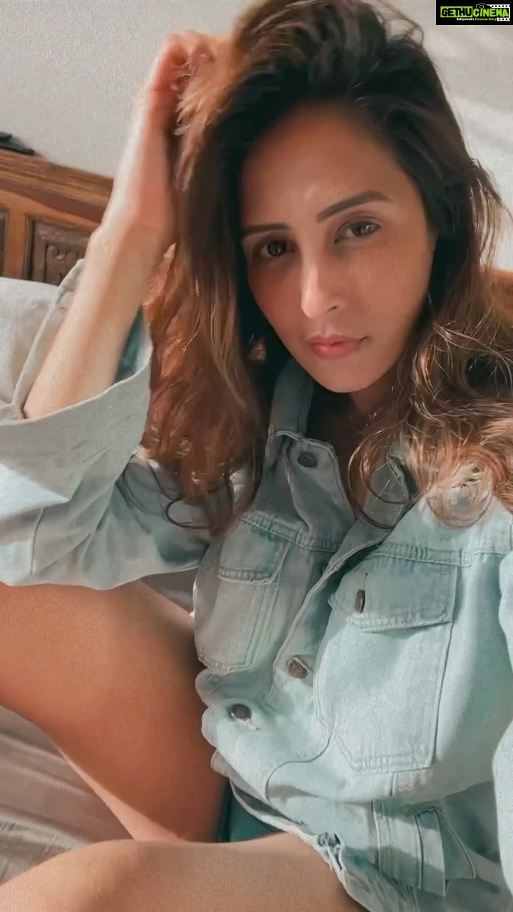 Chahatt Khanna Instagram - Sunday.. Sun day ☀️