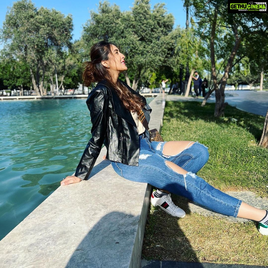 Chahatt Khanna Instagram - Time is precious ! @ammarzofashion #leatherjacket #ammarzo #denims #ammarzo #tshirt #ammarzo #headtotoe #ammarzogirl #travelling #travel #azarbaijan #beautiful #chahattkhanna #sunshine #indan Baku, Azerbaijan