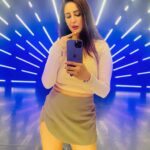 Chahatt Khanna Instagram - Na pretty hai ,na walk hai ,bas reel hai, dekhlo ! 😂 #reelsinstagram #reelkarofeelkaro #reelsvideo #ck