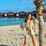 Chahatt Khanna Instagram - What is yours will come to you , in the right time . #maldives #chahattkhanna #quotesaboutlife #vacay #holidayvibes #travelphotography #travelgram #travelblogger #life #beach #beachvibes