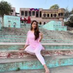 Chahatt Khanna Instagram - End is the Beginning … #newbeginnings #chahattkhanna #newjourney #journeywithin #banaras #india #shoot #bts #filmmaking #cinema वाराणसी - बनारस - काशी