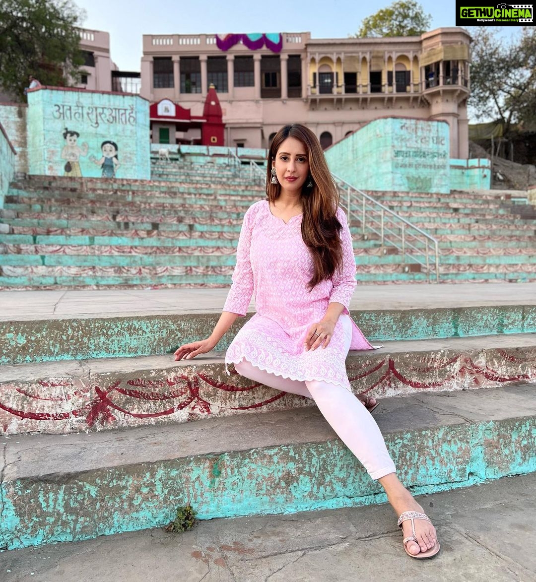 Chahatt Khanna Instagram - End is the Beginning … #newbeginnings #chahattkhanna #newjourney #journeywithin #banaras #india #shoot #bts #filmmaking #cinema वाराणसी - बनारस - काशी