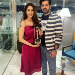 Chahatt Khanna Instagram – Nothing beats the feeling of wearing your own Brand and receiving an award for Your Brand ;) Tnx for the best entrepreneur & Fashion icon of the year award , this goes to @ammarzofashion and the whole team @sandy_bhargava @rohan_gandotra @simrankhannaofficial @ak21____ @khannageeta2430 @official_badshah_hacker @viral_darji @Poojatiwari386 #award #entrepreneur #womenentrepreneurs #womenempowerment #ammarzo #team #whatiwore #startup #vocalforlocal #indian #fashion #instafashion