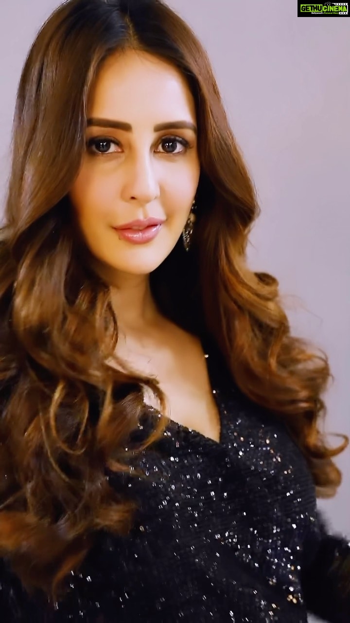 Chahatt Khanna Instagram - Fashion is an instant language ! Wearing @ammarzofashion #ammarzo #cahahattkhanna #lbd #mylbdstory #ammarzofashion #fashionista