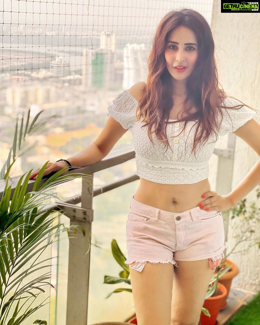 Chahatt Khanna Instagram - Last summers .. #ck #vibe #chahattkhanna #summers #shorts #casualstyle