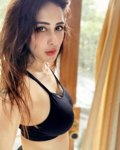 Chahatt Khanna Instagram - Just a girl growing wings 🕊# ck