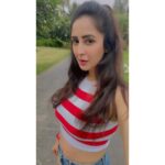 Chahatt Khanna Instagram - A few selfies around the coconut tree .. definitely not a Eid Mubarak post, but wishing Eid Mubarak to all of you .. ❤️🌙 #coconutgirl #ck #casualstyle #slay #outdoors India