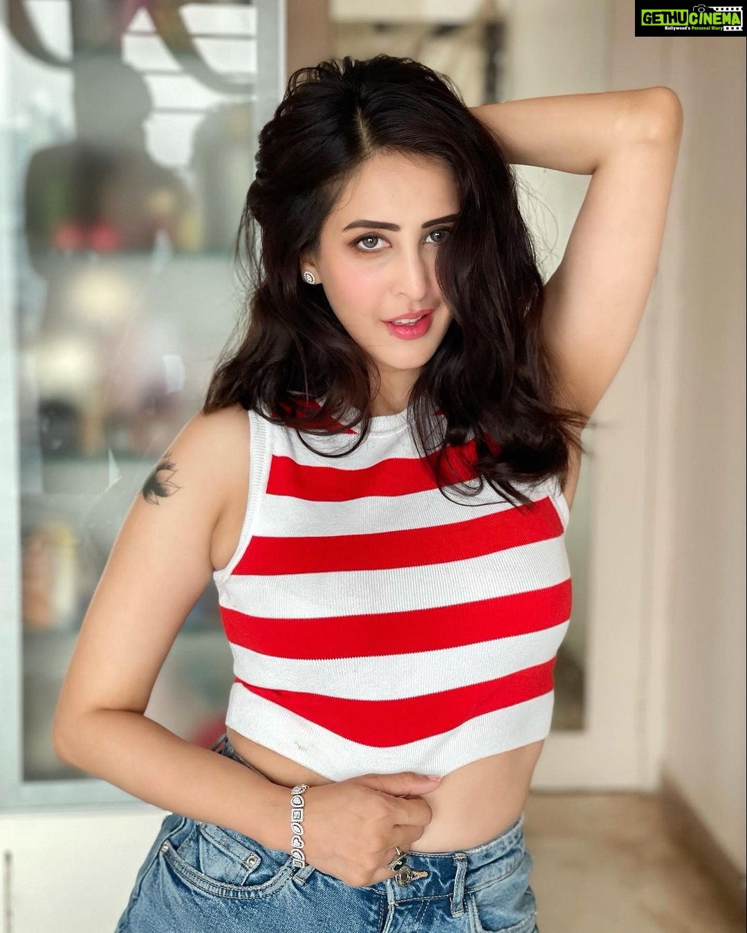 Chahatt Khanna Instagram - Too done with captions .. 🍒 India