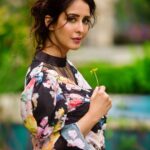 Chahatt Khanna Instagram - Diamonds are unbreakable 💎 Team pic @karanhenry Mua- @sunny_makeup_artist hair - @stylistsony