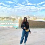 Chahatt Khanna Instagram - Shine on !! ✨🌟 Fairmont Bab Al Bahr