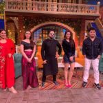 Chahatt Khanna Instagram - Watch us tomorrow Saturday on @sonytvofficial me @mikasingh and @shefalijariwala at @tkssaudience with the most funniest man in the country @kapilsharma and @archanapuransingh n @krushna30 !! Get ready for the fun ride #quarantinelove #mrsingh #mika #chahattkhanna #actor #indian #tv #indiantv Film City
