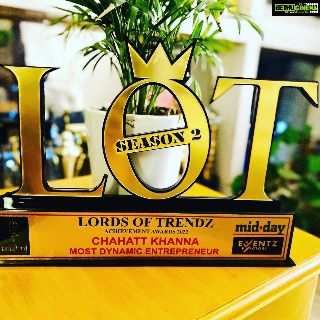 Chahatt Khanna Instagram - Thanks @middayindia @lordsoftrendz cheers @ammarzofashion ♥️