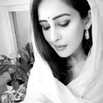 Chahatt Khanna Instagram - 🖤🤍 black & white