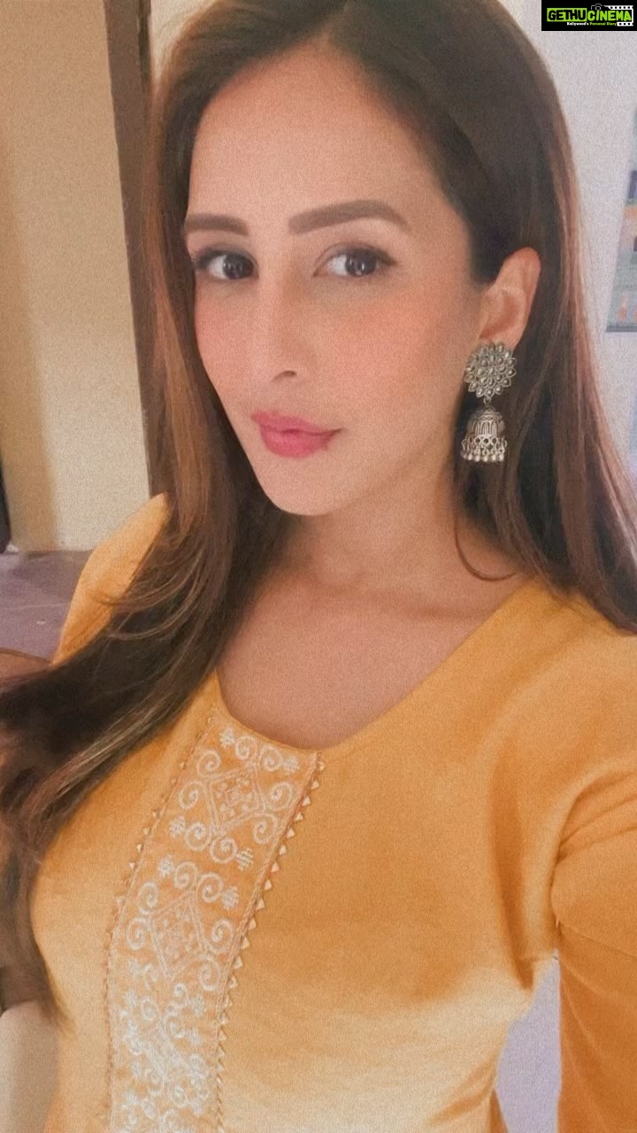 Chahatt Khanna Instagram - My love for indian wear and punjabi songs ♥️🌈