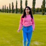 Chaitra Rai Instagram - 💖 💖💖 #reels #reelkarofeelkaro #reelitfeelit #trending #trendingnow #trendingmemes #vaadivaadi #tamil #telugu #kannada #dance #dancereels #reelitfeelit #reelkarofeelkaro #pink #thankful #chaithrarai17