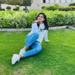 Chaitra Rai Instagram - Choose to shine ✨ Good morning have a wonderful day ❤️ 📸 : #amma #picoftheday #pic #instapost #photography #nature #greenery #shine #timepass #me #picture #instagood #photography #thankful #fridayvibes #fridaymood #chaithrarai17 Oman