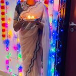 Chaitra Rai Instagram - All about Diwali 🪔 celebrations ✨✨✨ #diwali #diwalicelebrations #diwali2022 #rangoli #rangoliart #decoration #flowers #saree #trending #reels #reelsinstagram #reelitfeelit #kantara #kantaramovie #kannada #hit #movie #kundapura #udupi #mangalore #hyderabad #muscat #thankful #chaithrarai17