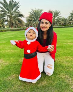 Chaitra Rai Instagram - ❤️🤶😘🧿
@nishkashetty_official 

#little #littlesanta #blessed #outdoor #outdoorphotography #momanddaughter #christmas #red #outfit #santaclaus #angel #cutiepie #photooftheday #merrychristmas #thankful #nishkashetty #chaithrarai17