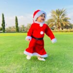 Chaitra Rai Instagram - ❤️🤶😘🧿 @nishkashetty_official #little #littlesanta #blessed #outdoor #outdoorphotography #momanddaughter #christmas #red #outfit #santaclaus #angel #cutiepie #photooftheday #merrychristmas #thankful #nishkashetty #chaithrarai17