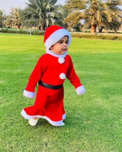 Chaitra Rai Instagram - ❤️🤶😘🧿
@nishkashetty_official 

#little #littlesanta #blessed #outdoor #outdoorphotography #momanddaughter #christmas #red #outfit #santaclaus #angel #cutiepie #photooftheday #merrychristmas #thankful #nishkashetty #chaithrarai17